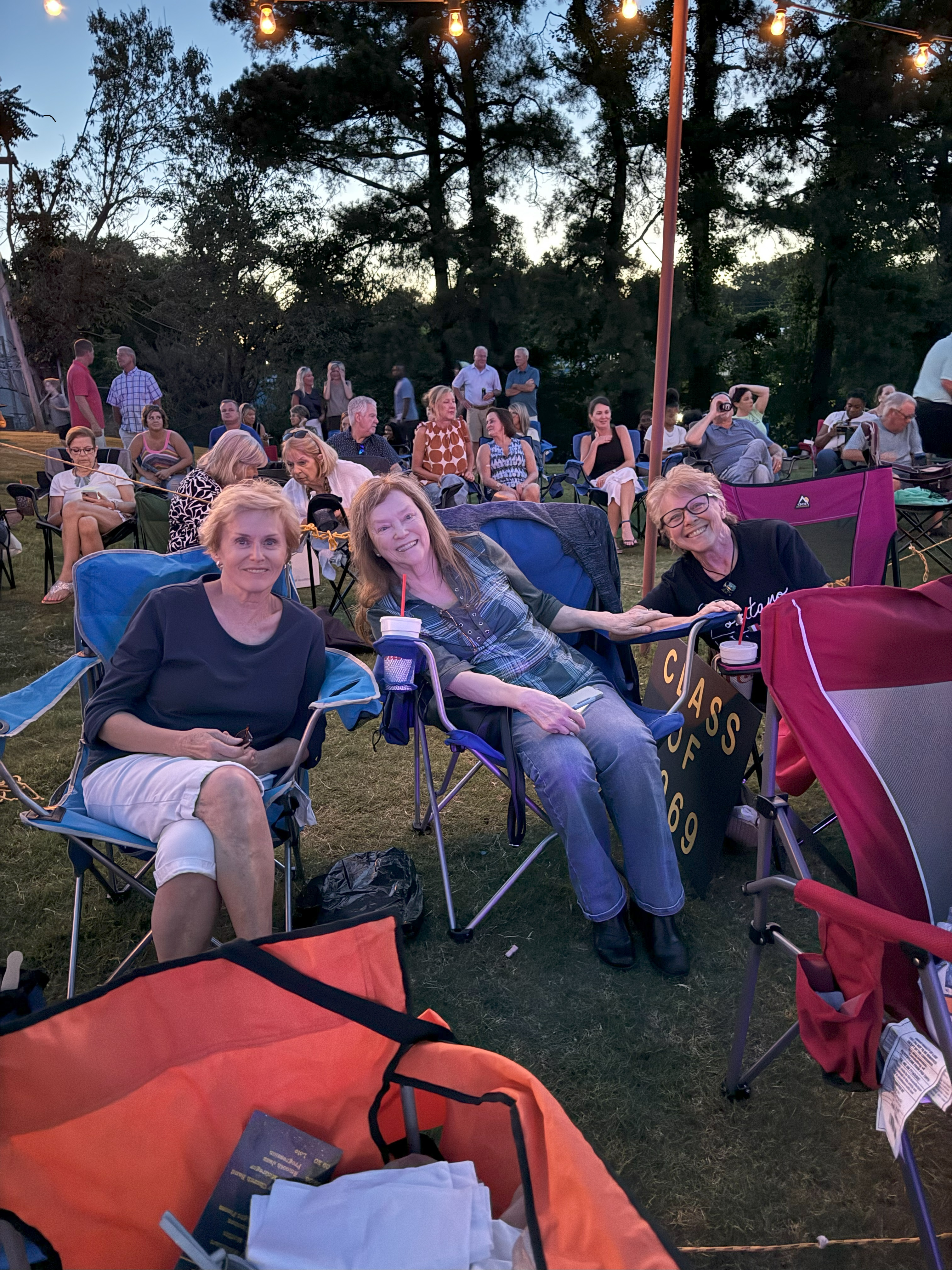 Harriet McHughes Johnson. Janet Doss Bishop, Carolyn House Fohl at the AMP Friday night event